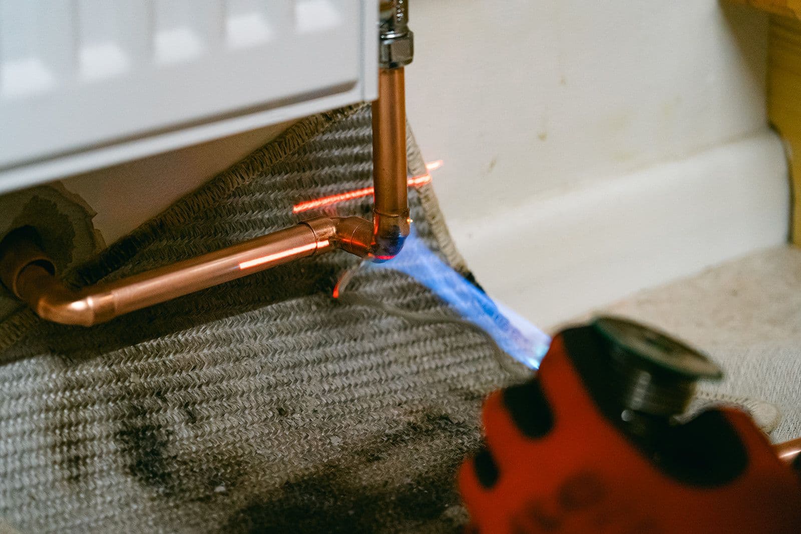 Are microbore pipes compatible with air source heat pumps? Aira