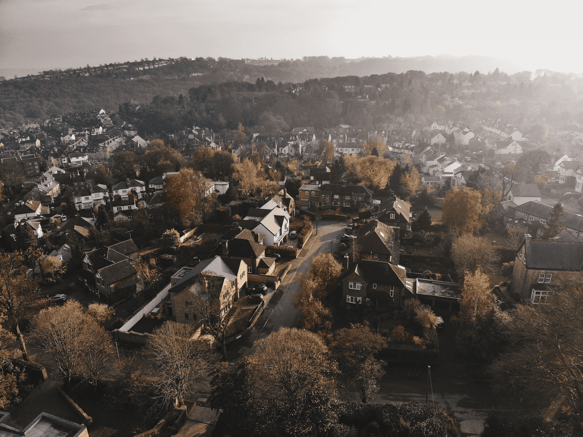Aerial_view_of_English_houses_Heat_pump_installation_in_England_2ff66e59e0.png